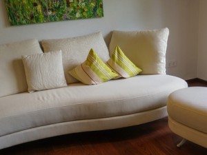 Gemütliches Sofa als Home Staging Maßnahme